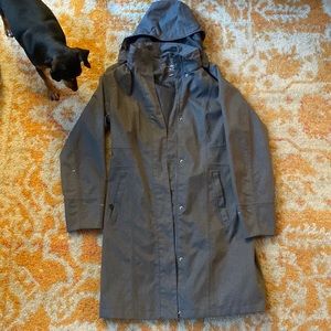 Women’s grey rain coat Eddie Bauer
